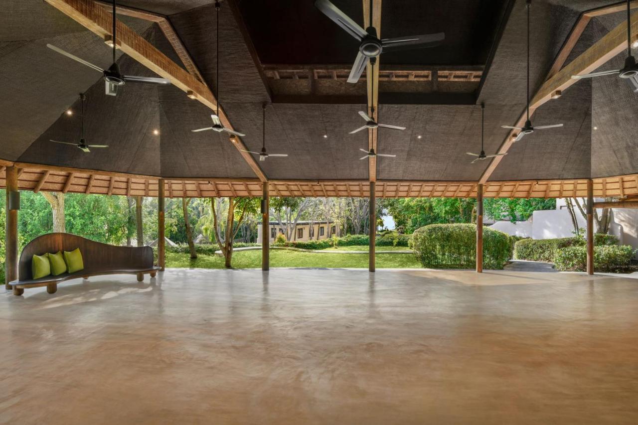 The Naka Island, A Luxury Collection & Spa, Tempat peranginan